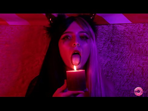 ❤️ Broche apaixonado de Succubus Sexy com preenchimento da boca ️❌ Porno real vídeo em nós ❌️❤