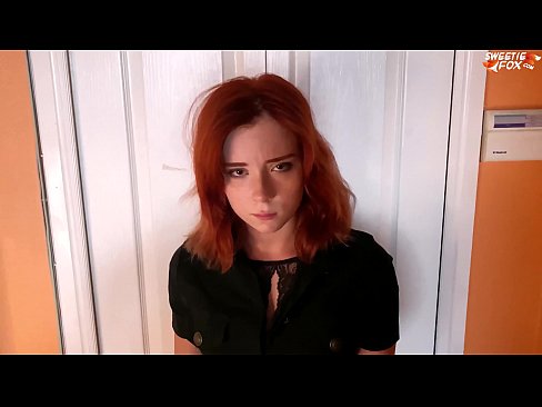 ❤️ Guarda de Segurança Punida Mulher Bonita por Roubo em Compras - Cum In Mouth ️❌ Porno real vídeo em nós ❌️❤